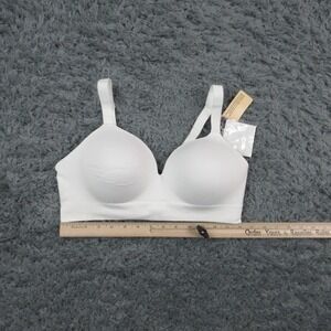 Truekind T-Shirt Bra Womens XL White Wireless Molded Seamless Lightly Lined NWT
